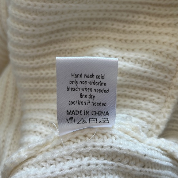 Sadie & Sage Cozy Cropper Sweater - Picture 5 of 5